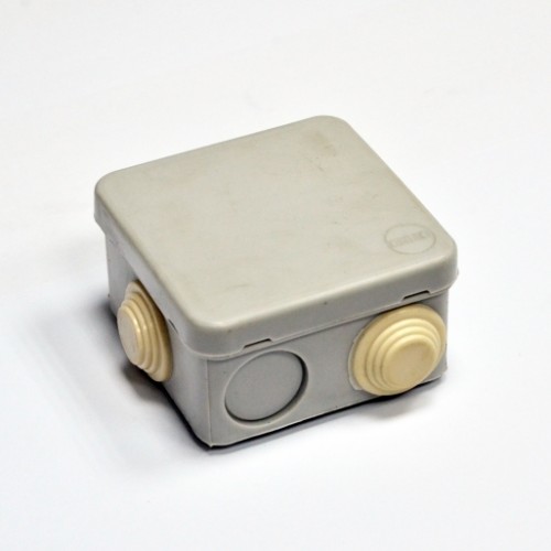 Коробка распределительная, наружная, пластиковая 70х70; 3;6 ввода IP55,без клем.